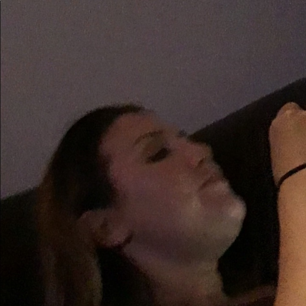 Meet your Posher, Desiree